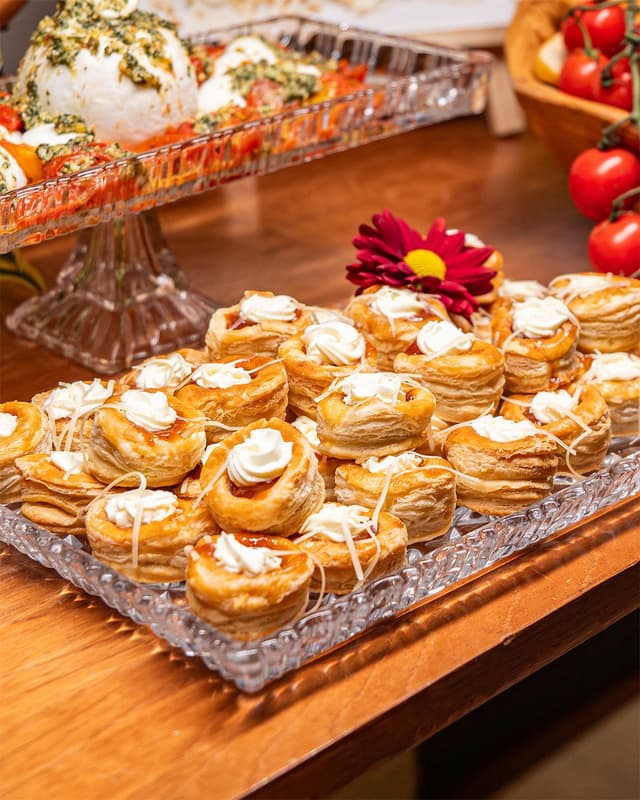 Vol-au-Vent de Camarão com Cream Cheese